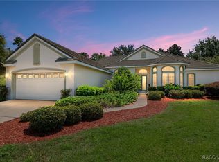 932 W Rollingwood Ct, Hernando, FL 34442