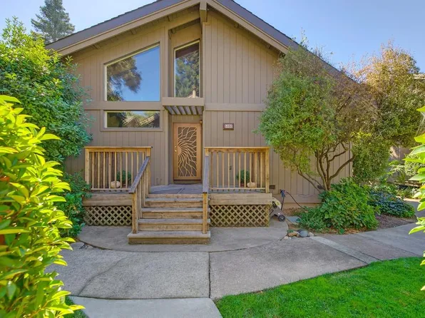 5900 Oak Ave, Carmichael, CA 95608