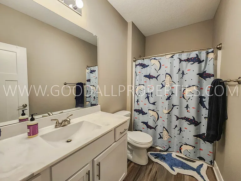 285 NW Morgan Ct — Photo 15