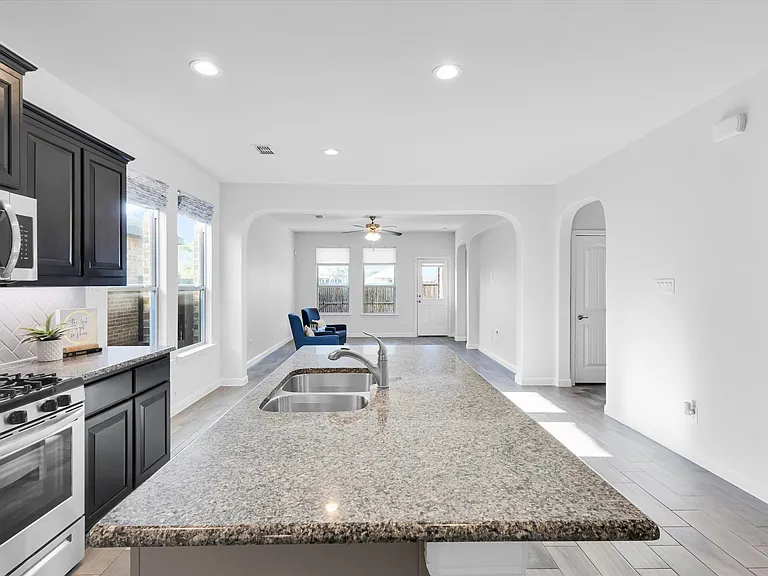 5060 Sugarcane Ln — Photo 7
