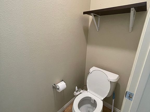 5th image of 8752 Concourse Ct