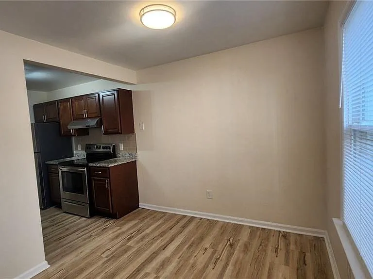 1512 Colonial Ave #B — Photo 8