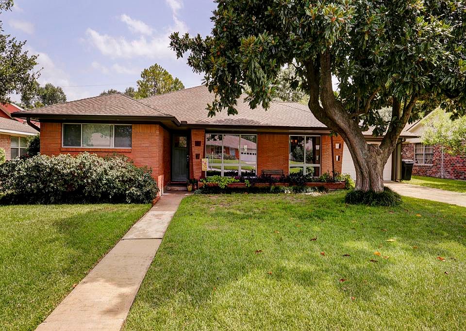 1st image of 4605 Creekbend Dr