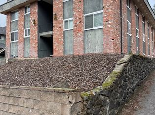 1018 W 8th Ave APT 1, Spokane, WA 99204