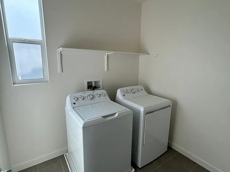 1332 Renewal Ln — Photo 17