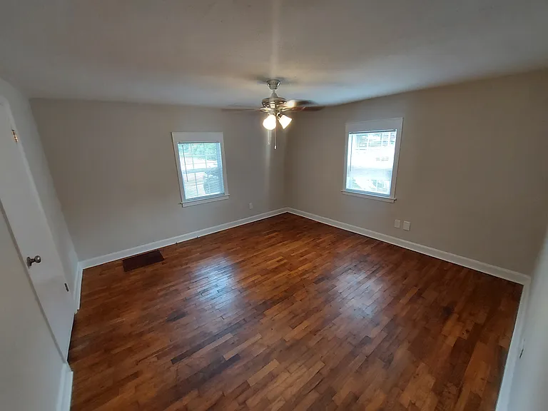 912 Beaumont Ave — Photo 11