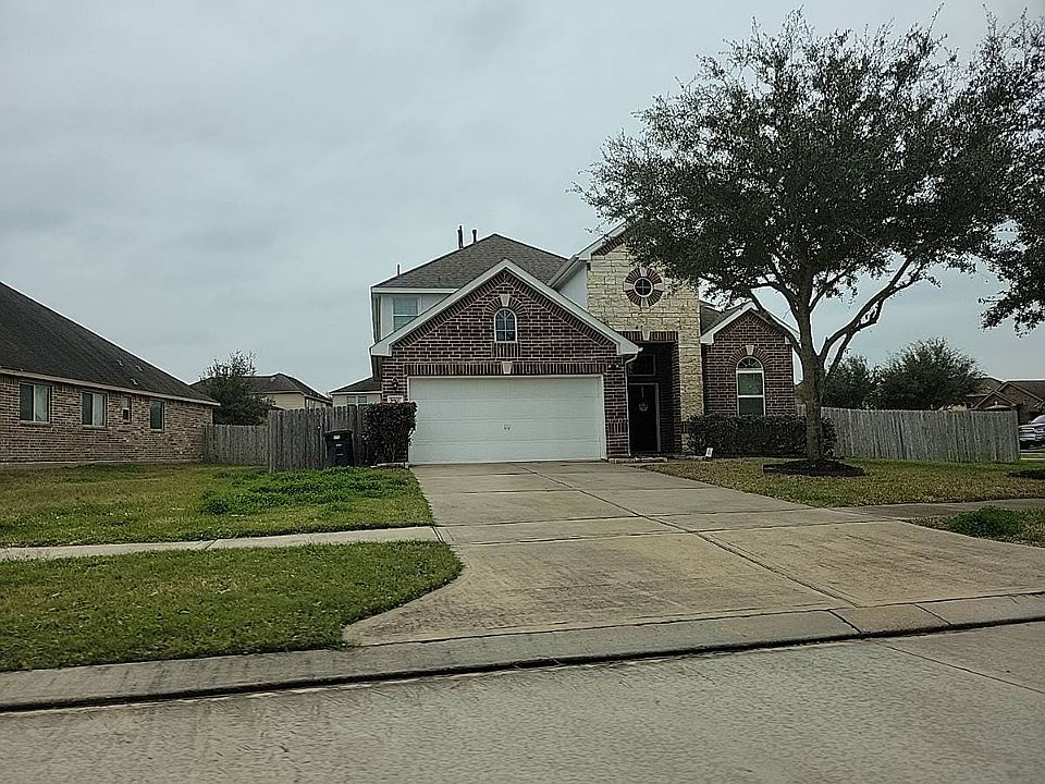 1st image of 5902 Carnaby Ln