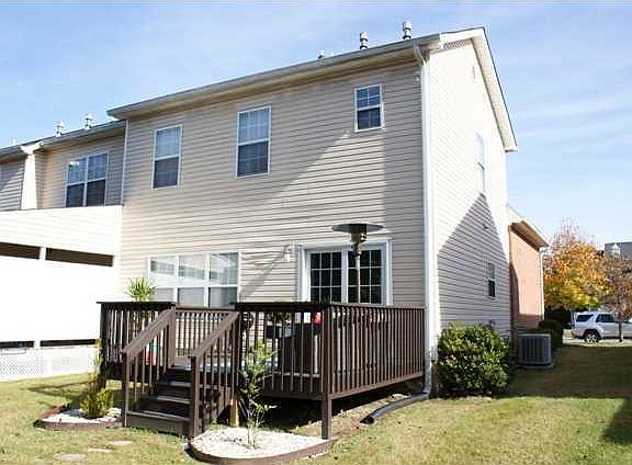 2nd image of 1915 Rosebrook Dr