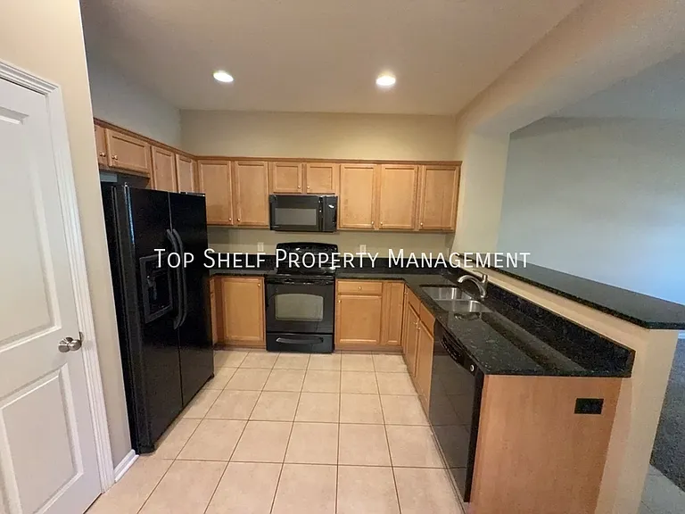 3707 NE Marissa Ln — Photo 3