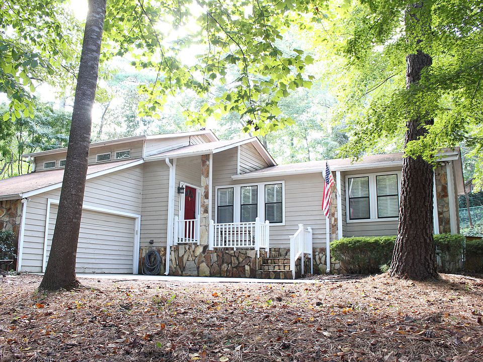 1st image of 4064 Charleston Ct SE