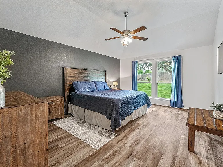 4304 Lucero Dr — Photo 11