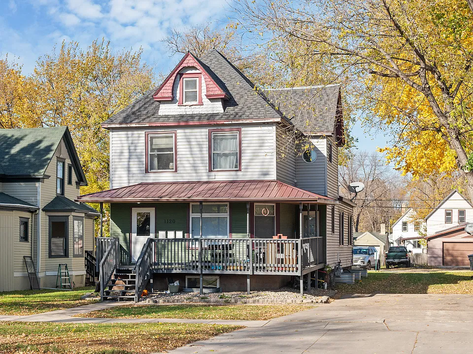 1120 University Ave #3