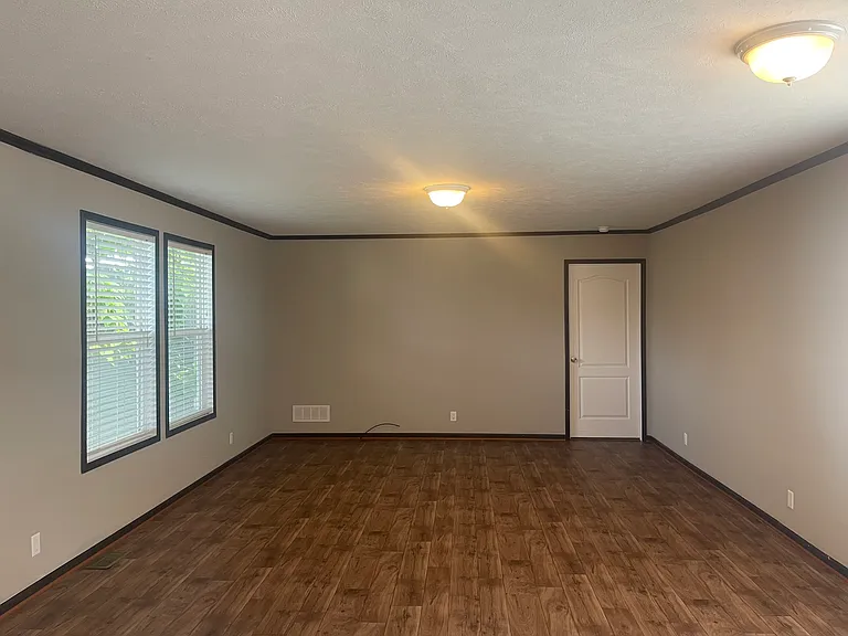Springrove — Photo 8