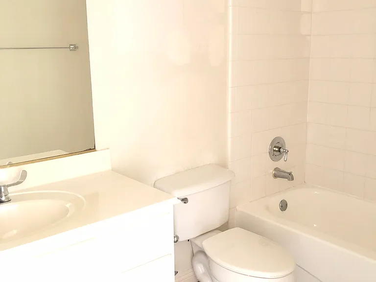 1709 Oak Brook Ln — Photo 19