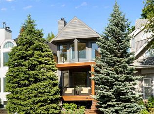 3610 W 4th St SW, Calgary, AB T2S1Y2