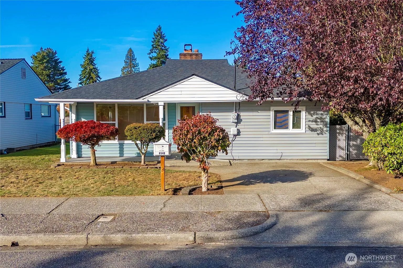 6540 S Thompson Avenue photo 1
