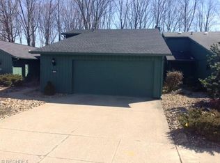 13445 Trails Edge Ct, Strongsville, OH