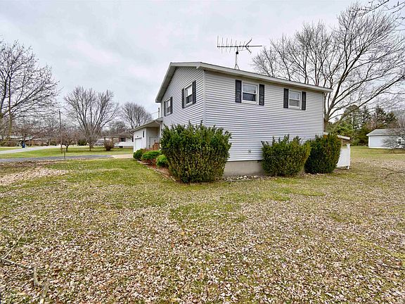 2nd image of 8791 Phelps Dr
