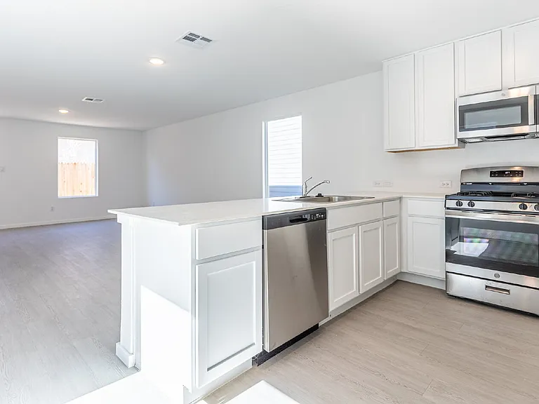 2922 Carnelian Trl — Photo 3