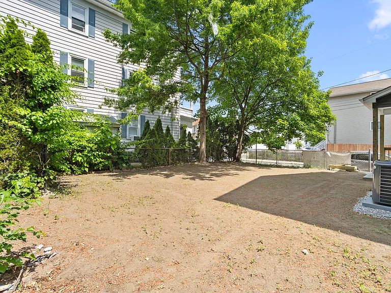 90 Berkshire St #3 — Photo 34
