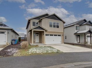 902 NE 11th Ct, Battle Ground, WA 98604