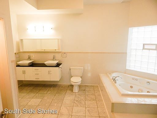 5th image of 4753 S Forrestville Ave