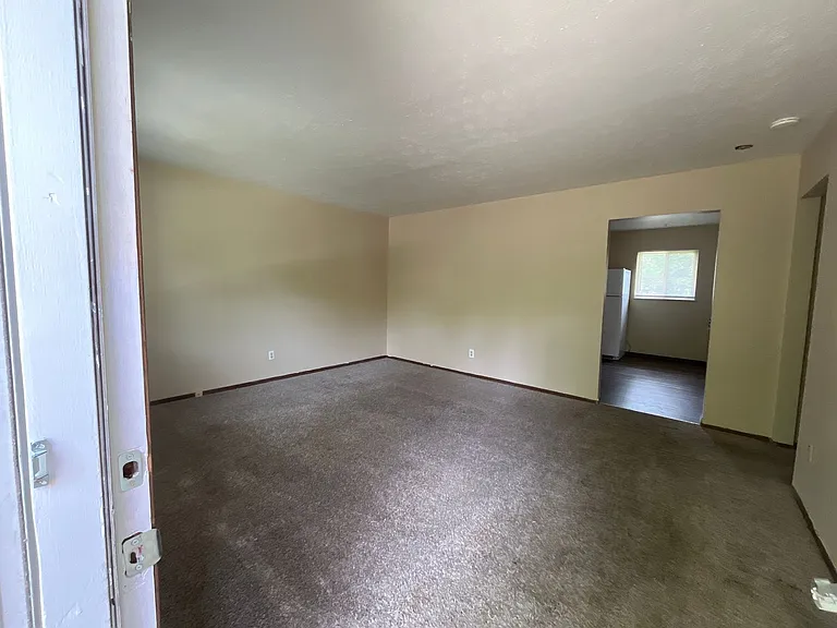 516 9th Avenue — Photo 3
