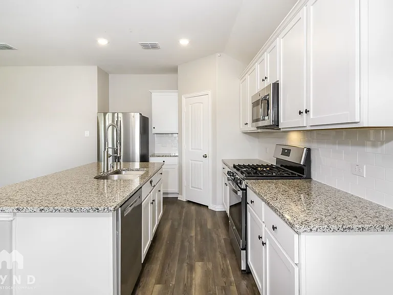 444 Buckeye Ave — Photo 4
