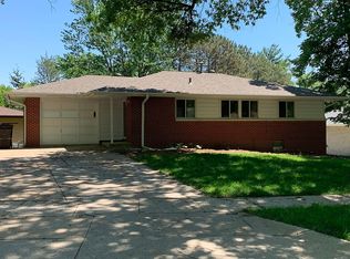 1820 Rusty Ln, Lincoln, NE 68506