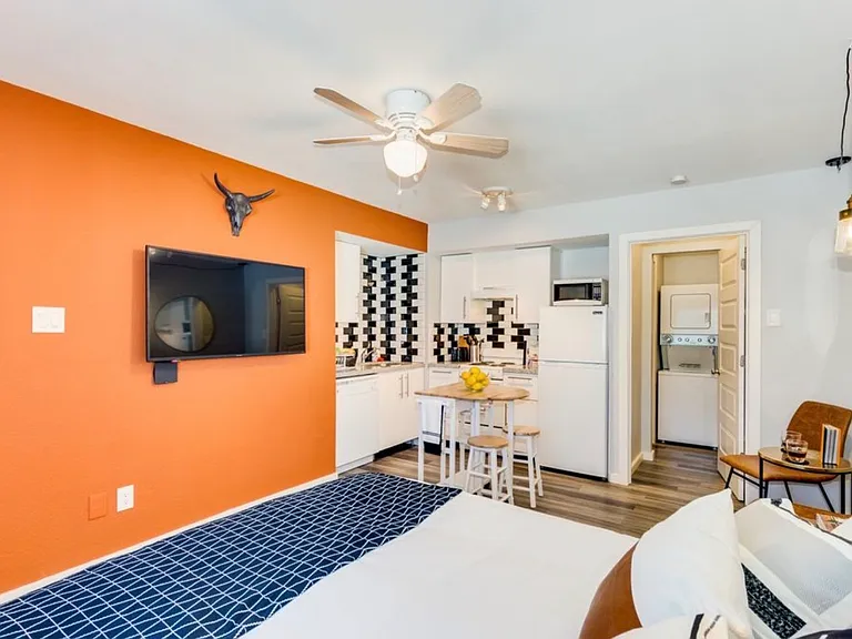 1234 W 4th St #2 — Photo 7