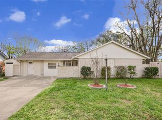 8806 Chipping Ln, Houston, TX 77088