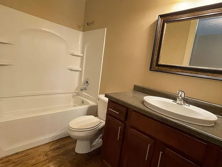 2934 Leavenworth St — Photo 109