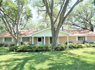 2700 Kai Ln, Beeville, TX 78102