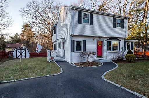 1st image of 55 Oakwood Ave