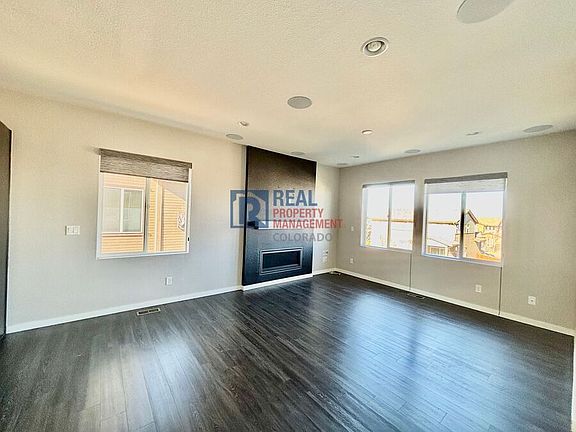 2nd image of 14381 Mosaic Ave