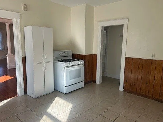 2 bed, 1.0 bath, 1200 sqft, $1,500 — Photo 4