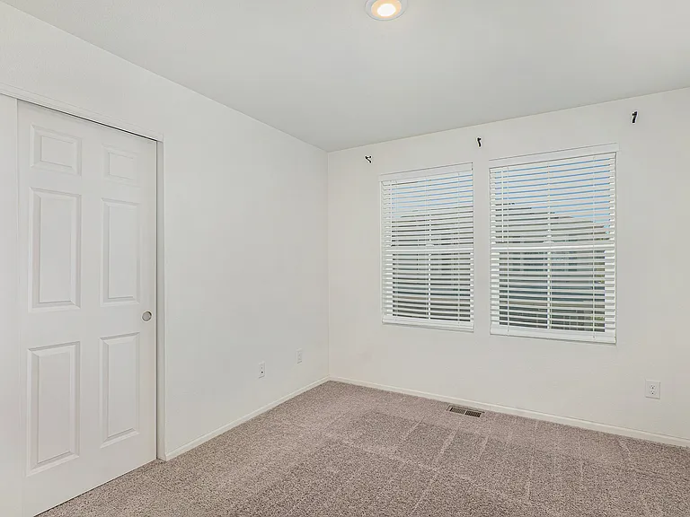 26126 E Byers Pl — Photo 13
