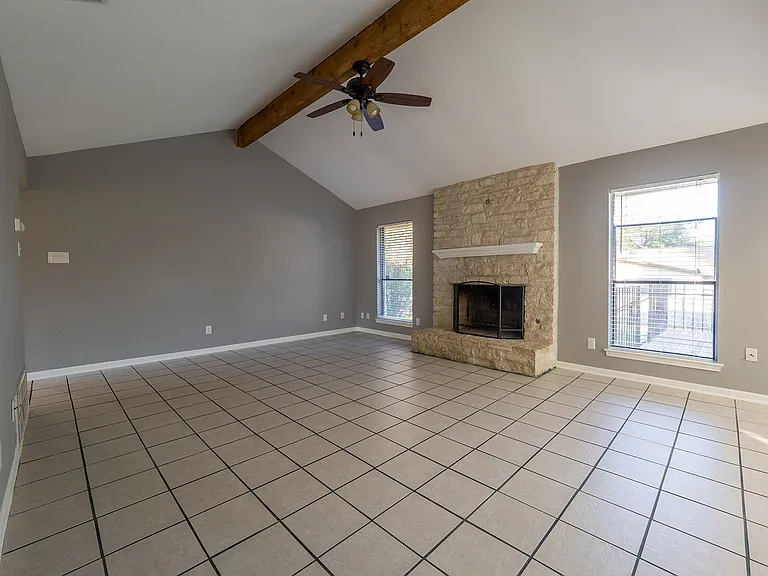 4804 Broadhill Dr — Photo 4