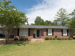 1209 Lake Ln, Demopolis, AL 36732