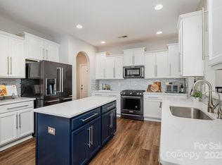 10149 Elizabeth Crest Ln, Charlotte, NC 28277