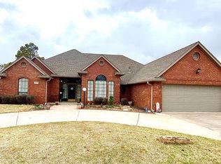 4517 Robin Ridge Dr, Norman, OK 73072