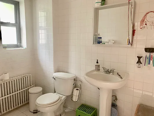 Rented by A P Realty Group NY LTD | media 55