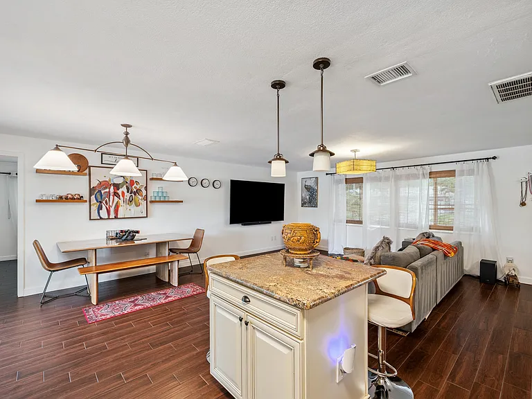 2420 Fairbanks Dr — Photo 49