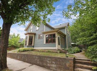 49 Dale St N, Saint Paul, MN 55102