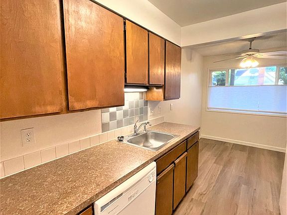 4th image of 2624-2644 NE Weidler St #2642