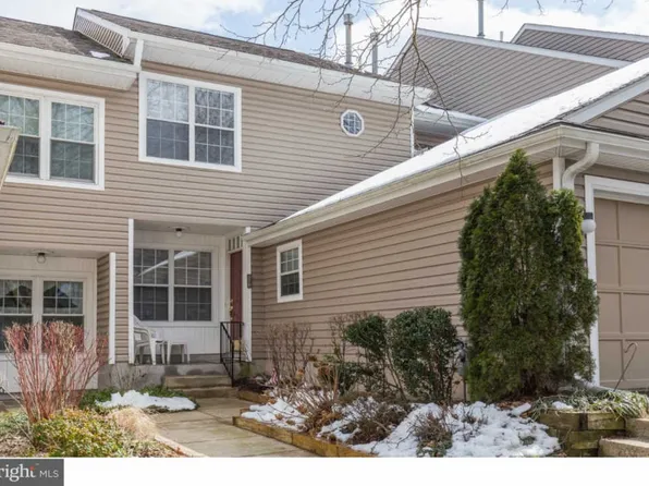 378 Radford Ct, Glen Mills, PA 19342