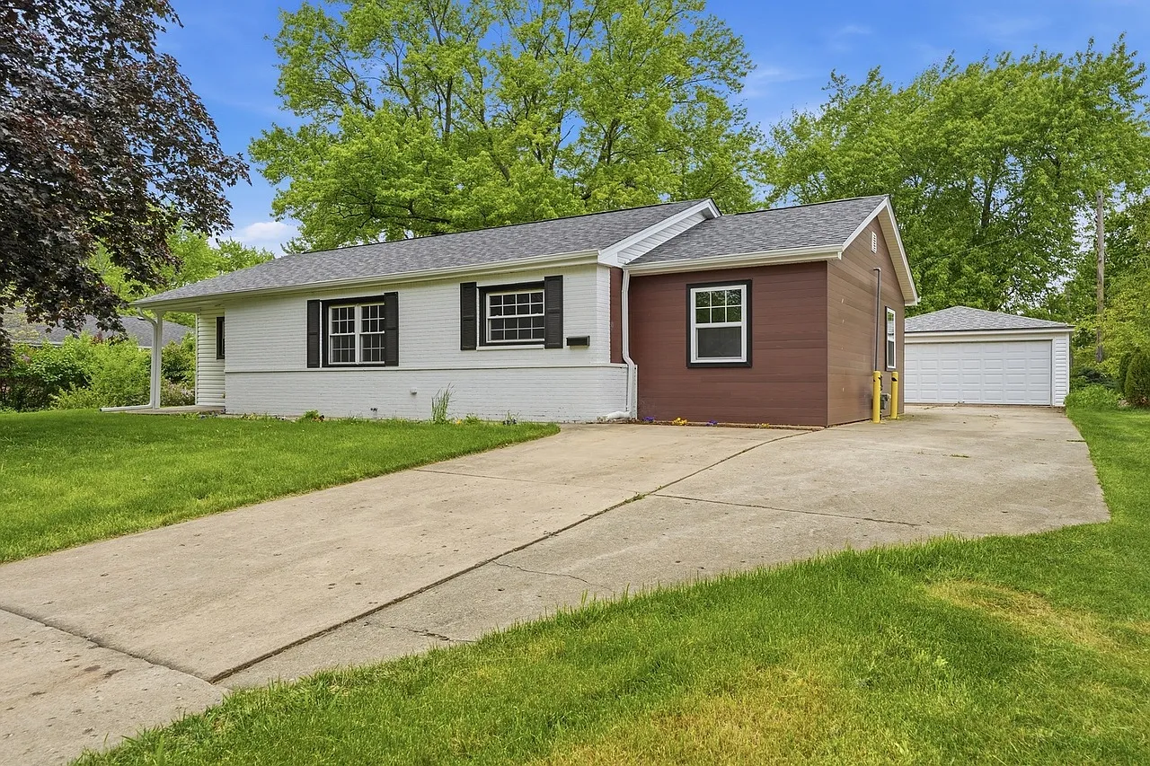 3 bed, 1422 sqft, $2,850 — Photo 3