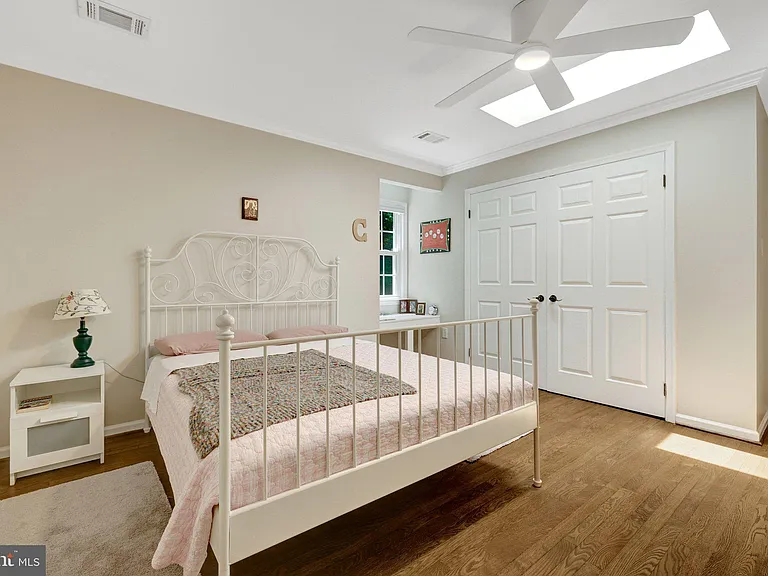7845 Old Dominion Dr — Photo 68