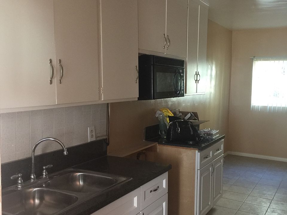 1st image of 1050 N Eastman Ave