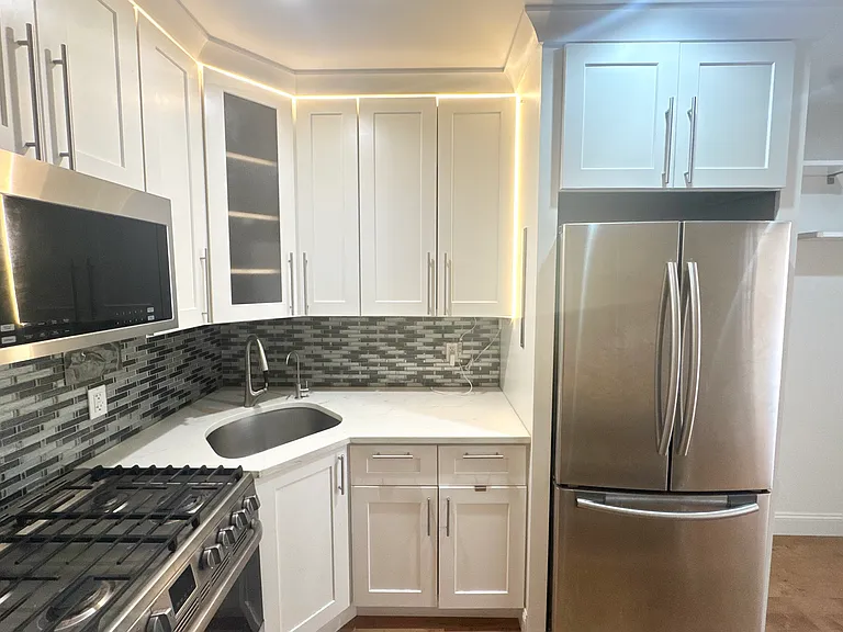 703 Macdonough St #2 — Photo 6